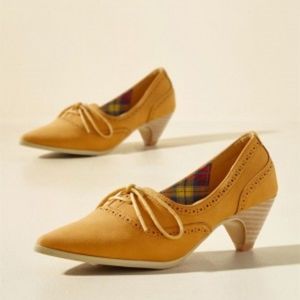 Dancing Days Ginger Oxford Heels